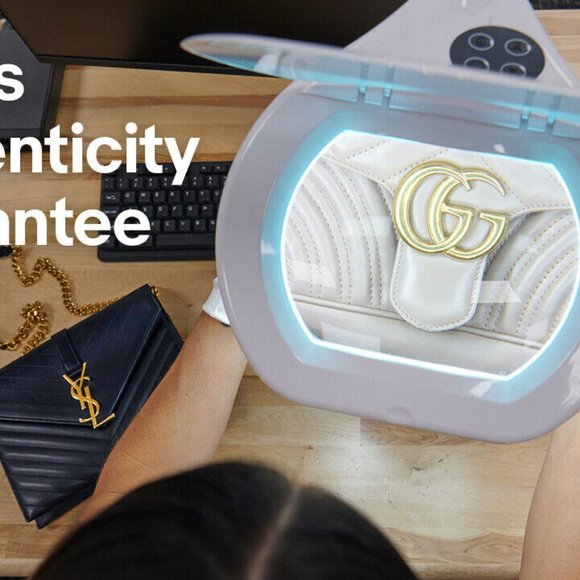 Authenticity Guarantee CHANEL CC Logos Medallion Charm Gold Chain Belt Accessori - Picture 6 of 6